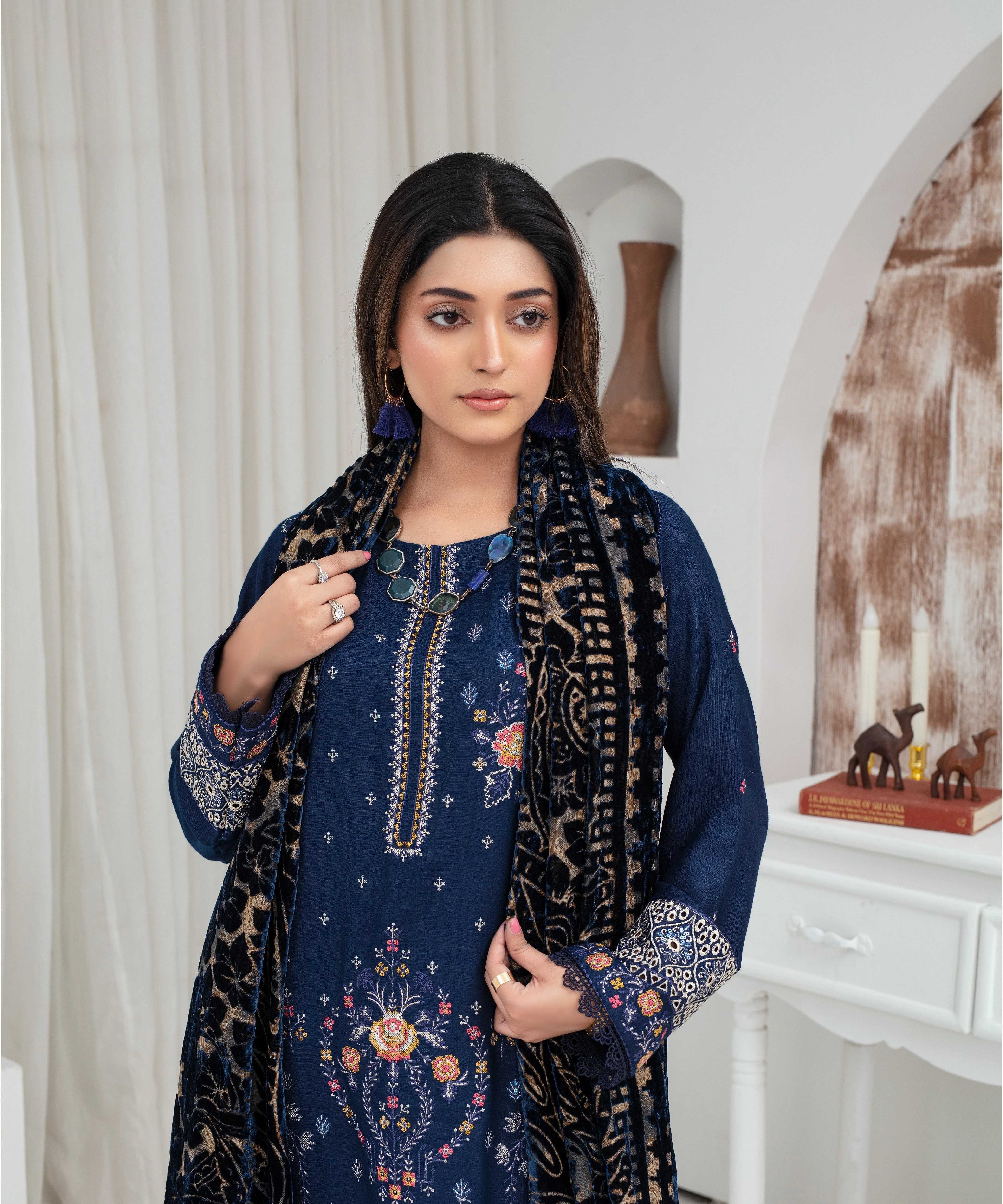 CREATION Dhanak 3PC Chikankari Embroidered Shirt With Velvet Plachi Shawl- 2103 - Image 3